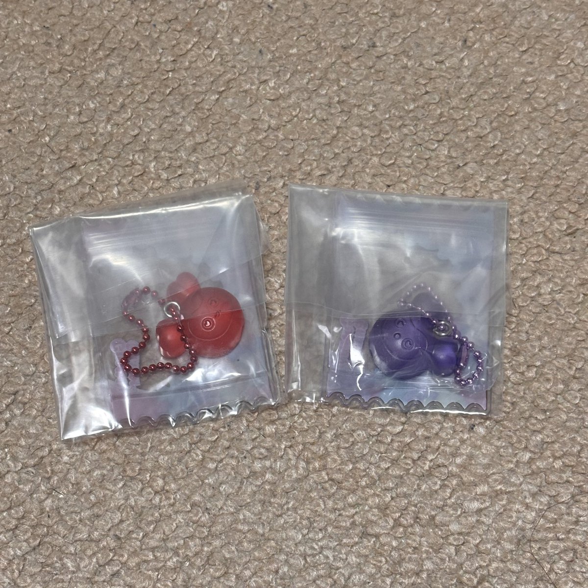 【交換】 TWICE LOVELYS グミ&amp;チャーム 
ポーチつき

【譲】サナ、チェヨン

【求】モモ、ツウィ

まとめての交換優先でお願いします。
郵送での交換or大阪、京都内での交換のみ