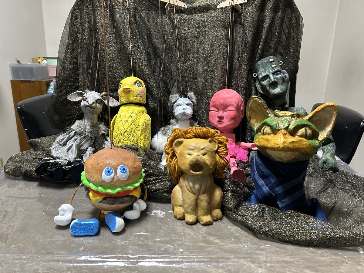 Konekone_doh's tweet photo. 先日の林由未さんのワークショップで作ったハンバーガーのマリオネットが完成🍔✨

ワークショップに参加された皆さんのお人形も本当に可愛くて、とても刺激になりました☺️✨

また新しいお人形を作りたいと思います
@yumi_cher さんありがとうございました☺️✨
#マリオネット#林由未 https://t.co/v8zYcjtgHr