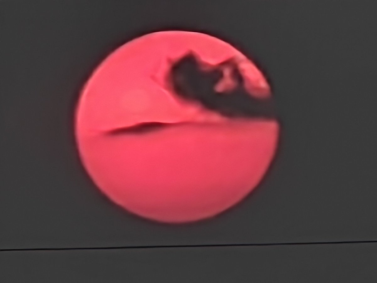 manoj_kumar_ai1's tweet image. This is what I captured in my OnePlus 12 🤗

#oneplus #oneplus12 #moon #sun