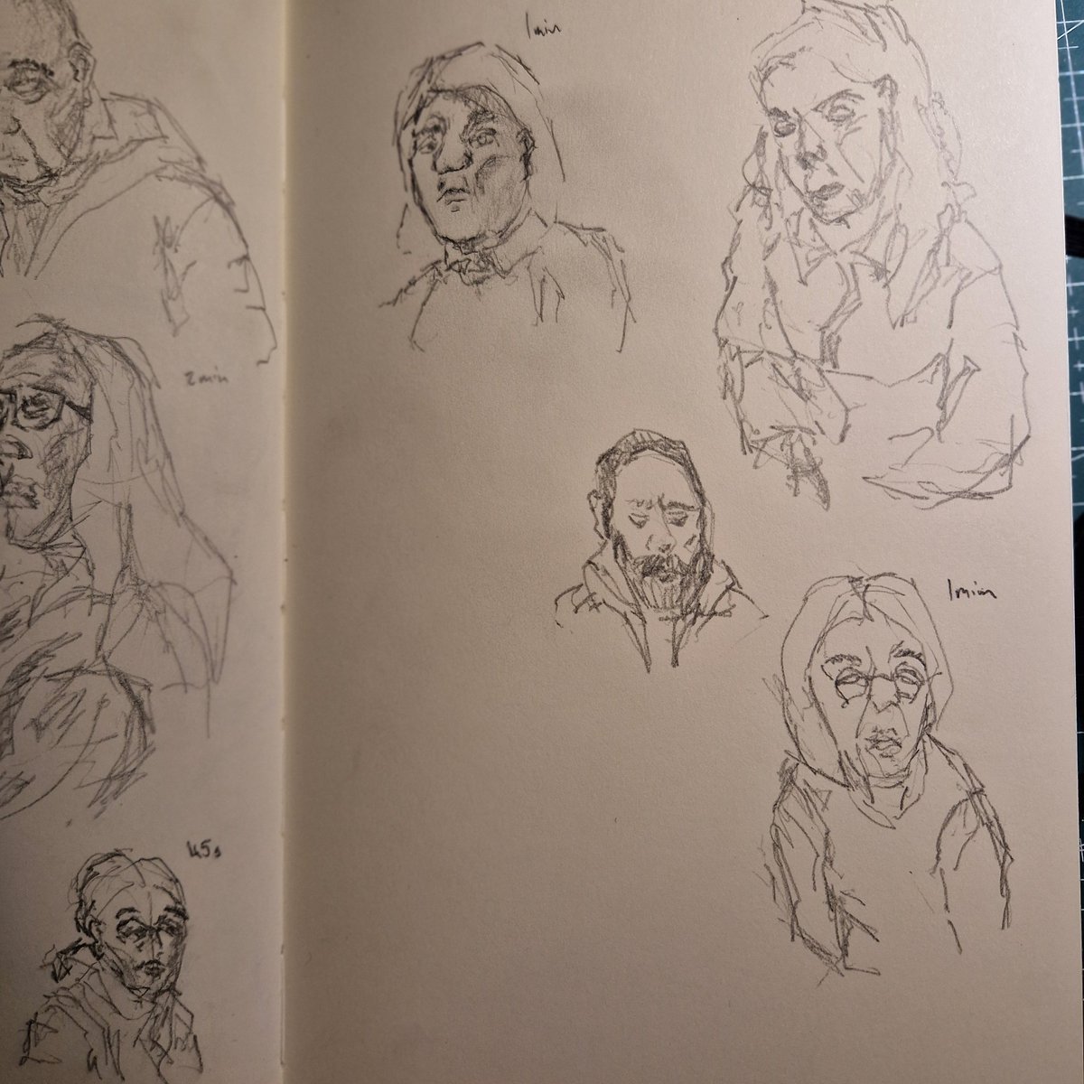 0Laithe's tweet photo. 45s-2min life studies, looking for art moots!! #sketches #artmoot #smallartist https://t.co/OVNqkCFyEd