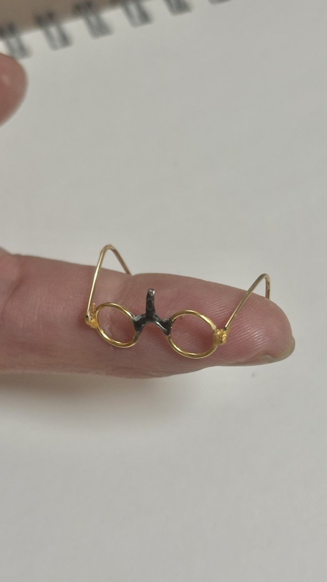 ねんどのおすし tweet media