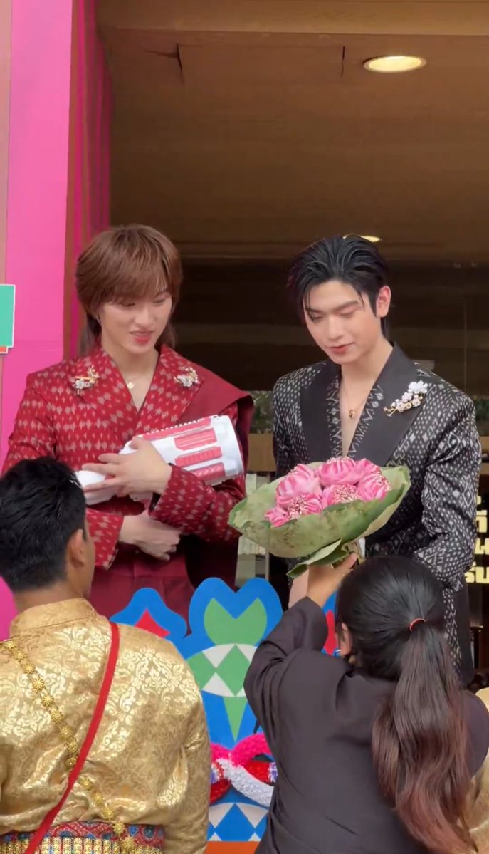 blue ⛄︎ tweet media