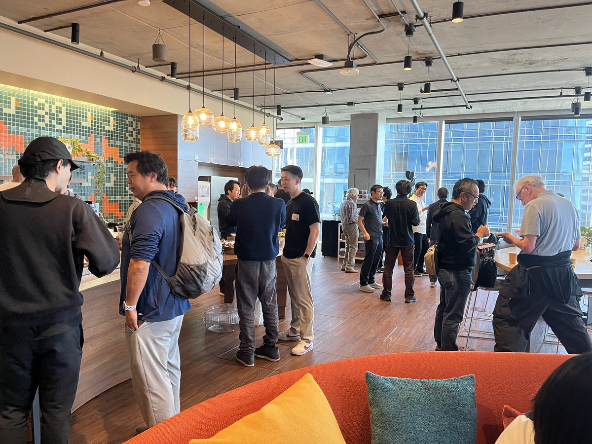 DelightX tweet media