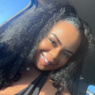 rose_symonee's tweet photo. #NewProfilePic https://t.co/7qH0m9sZcC