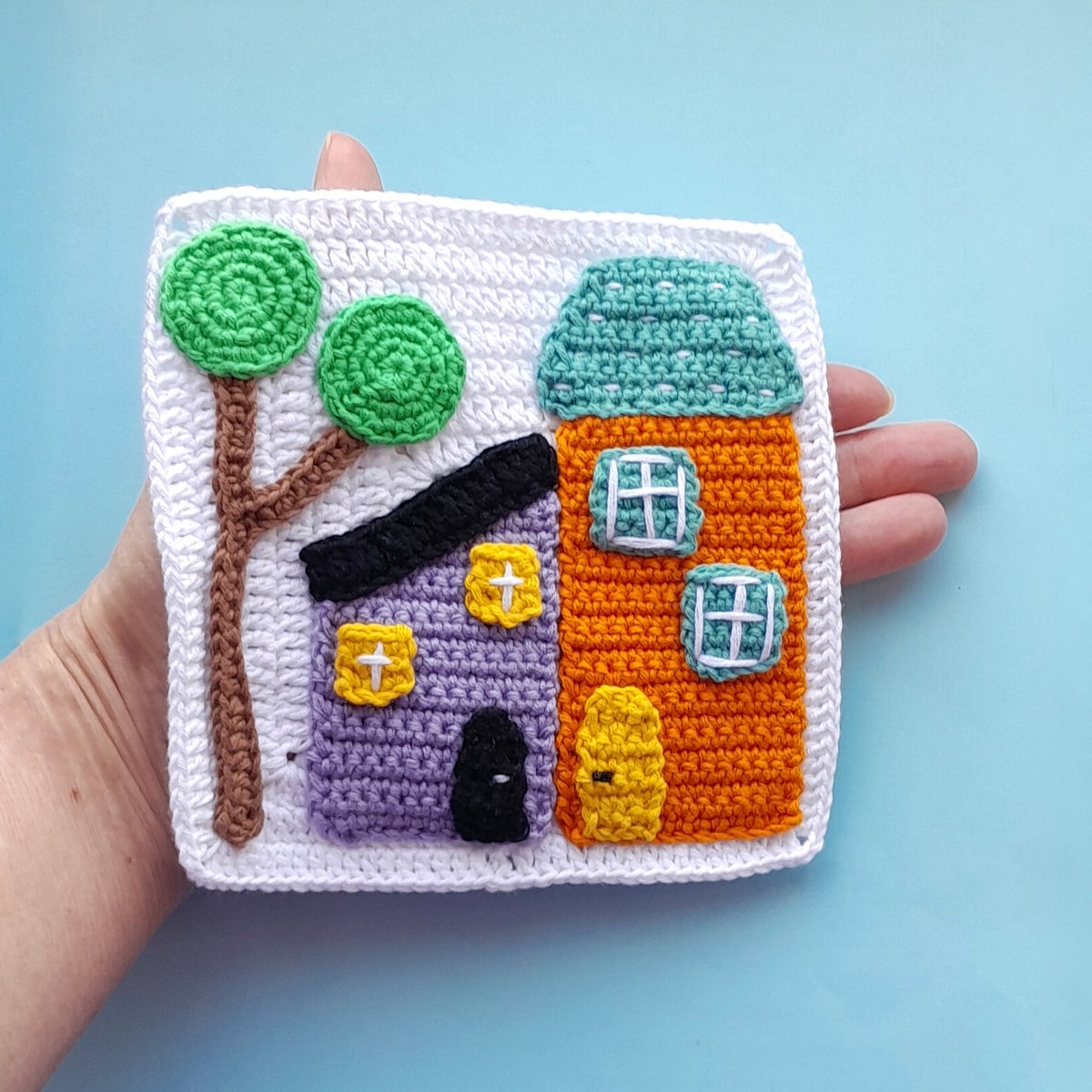 Granny Square House Crochet Pattern     etsy.com/listing/447813… 

#Etsy #EtsyShop #EtsySeller #EtsySocial #crochet #GrannySquarePattern #crochetpattern #CrochetPatterns #grannysquare #grannysquares #crocheter #crocheting #Housegrannysquare #crochetHouse