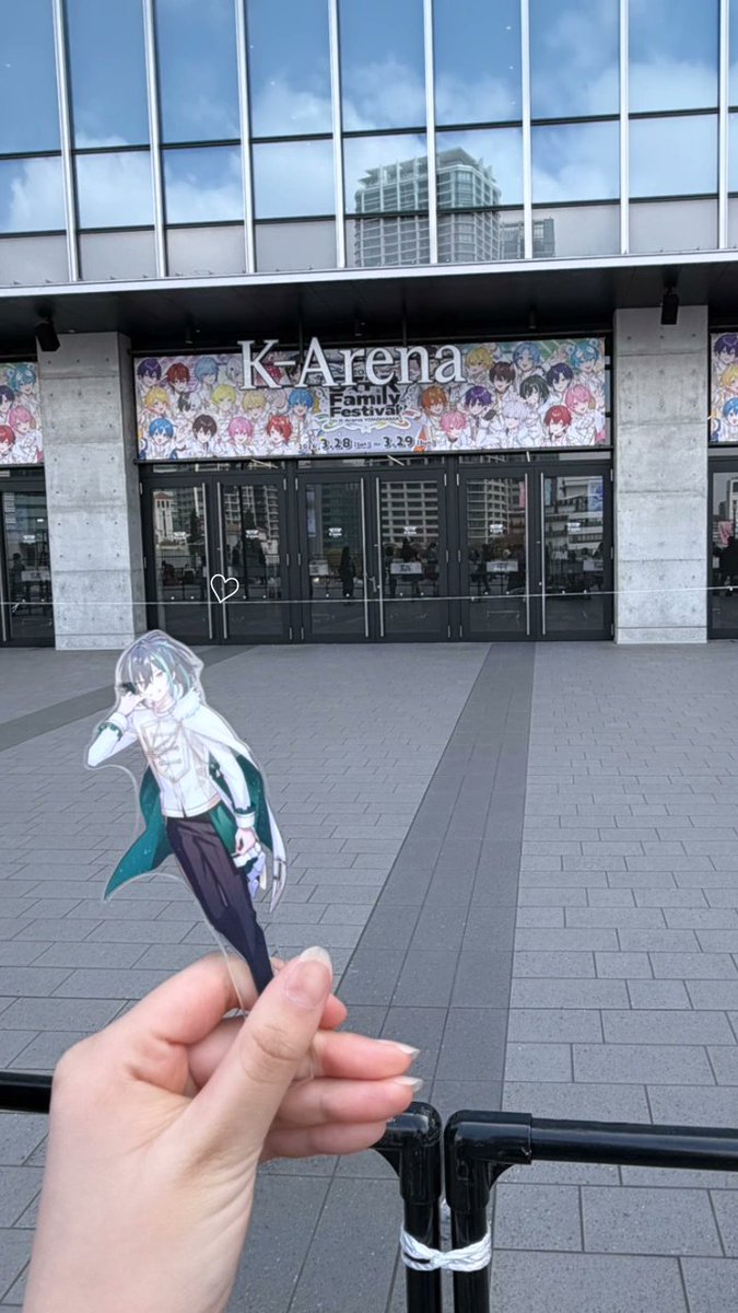 𝓡 ♡ tweet media