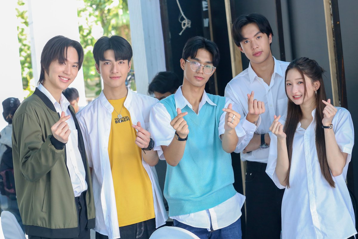 UnluckyBaeTH's tweet photo. แก๊งน้องมู เช็กชื่อคับ! 🔮🪄✨ #UnluckyBaeQ2

Q2 | จุดจีบสายมู Unlucky Bae
#UnluckyBae

@ThamTupthong @nattapatmac_ @napat_un 
@juno8iq @ppreamnicha https://t.co/CAbie1jDJy