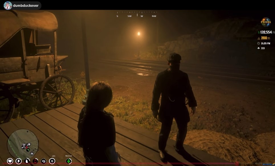 B. /•᷅•᷄\੭ tweet media