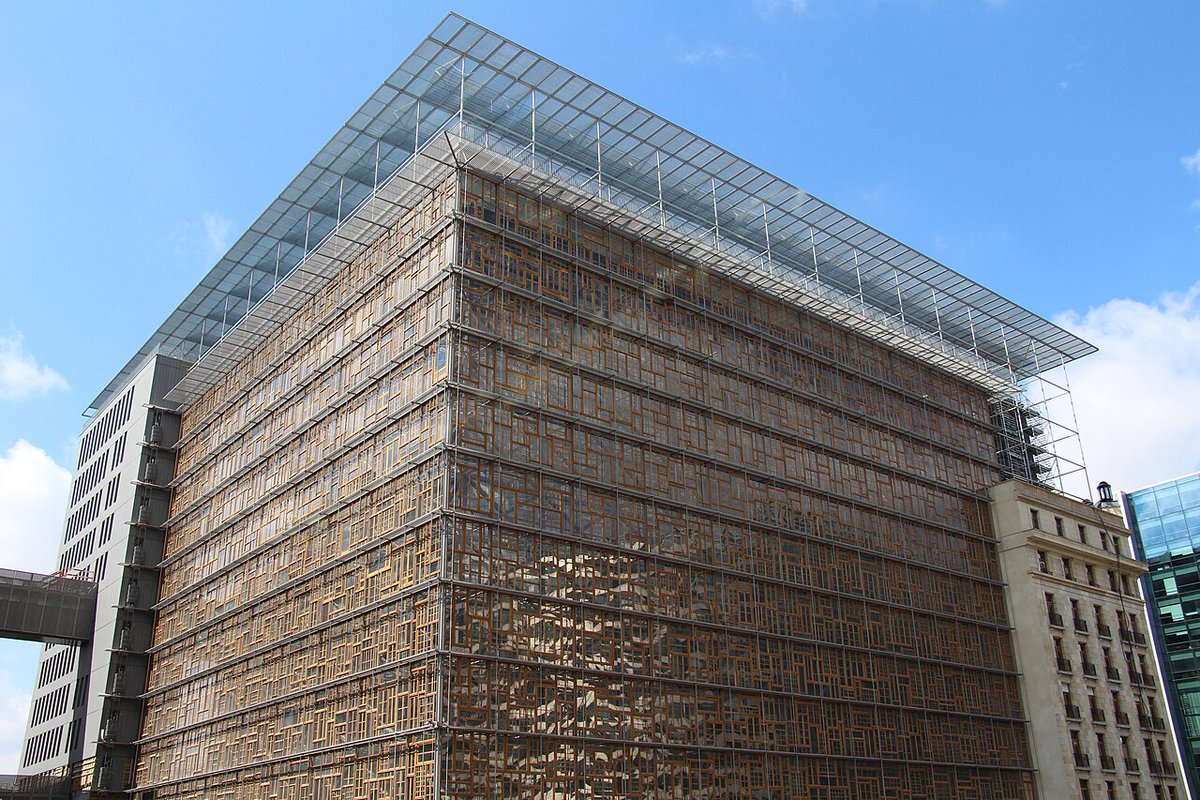 IComEurope's tweet photo. 🇪🇺 Happening this week:

🌾30.03 Agriculture &amp; Fisheries Council on the “Vision for agriculture and food” implementation

🔬31.03 Informal Competitiveness Council (Research): ministers to discuss scaling EU innovation from research excellence

Read more 👉https://t.co/3lzxFRepLH https://t.co/CkRLn3ieLI