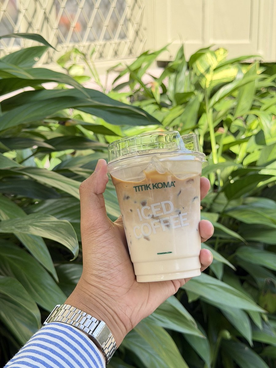 fav0ritesin's tweet image. semoga yang nyiptain kopi susu tiger titik koma masuk surga alias lo enak banget😭😭😭