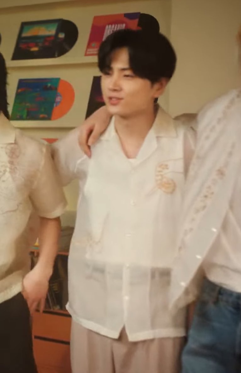 loren ⭑ tweet media