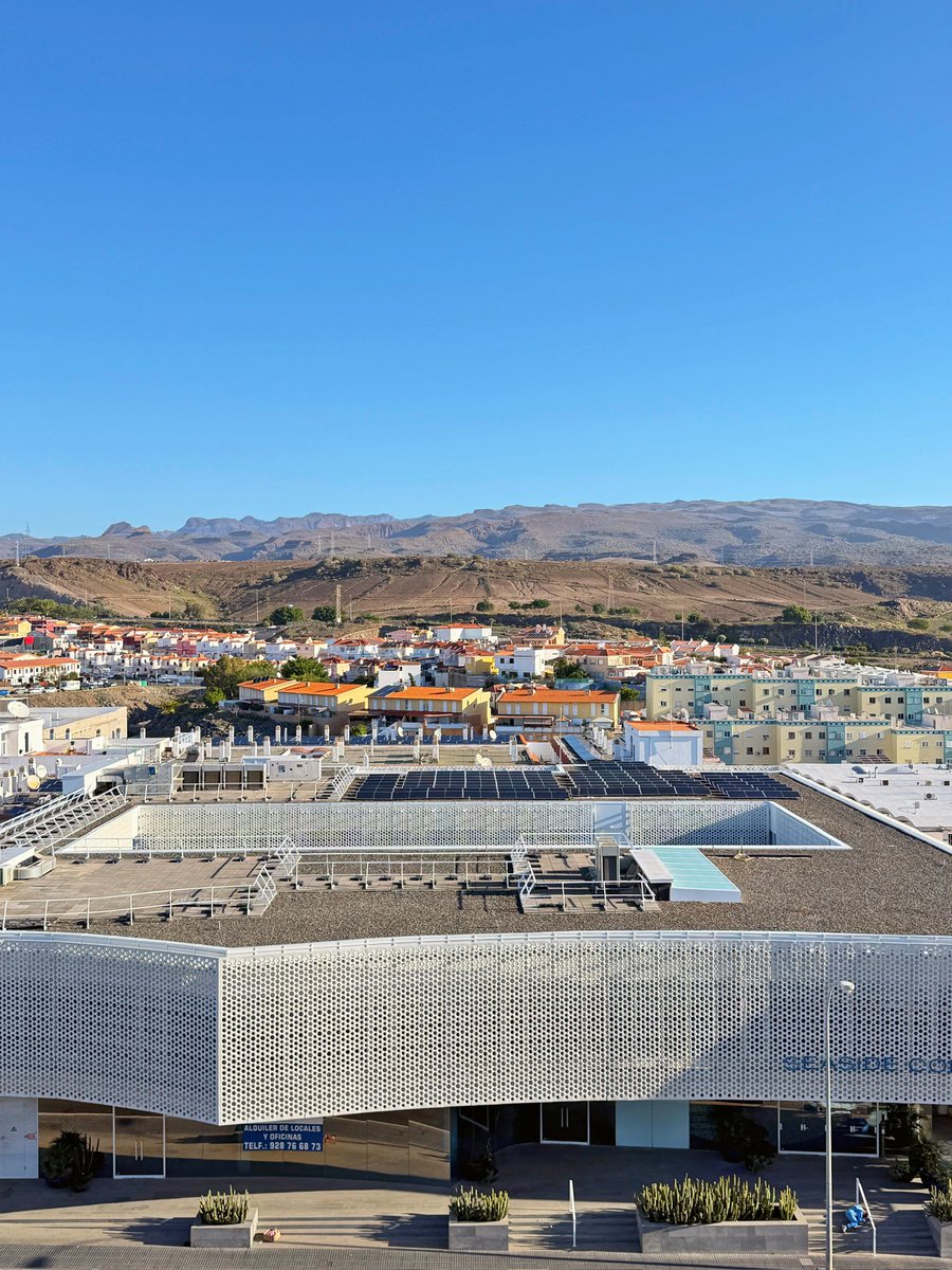 mycanaryislands's tweet image. All the related places were very clean early next morning of the Carnival Parade.Many thanks for their efficient work!

#carnaval #carnaval2026 #Maspalomas #GranCanaria #canarias #spain #mycanaryislands #fblifestylechallenge