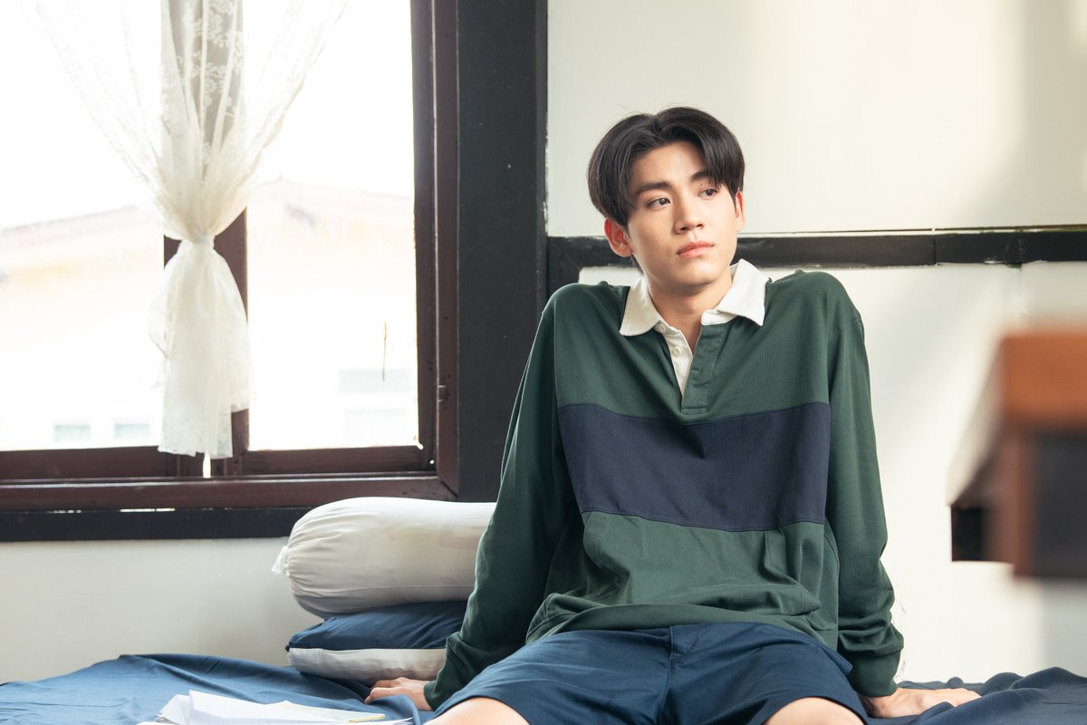 When Oranges Fall 🍊 tweet media