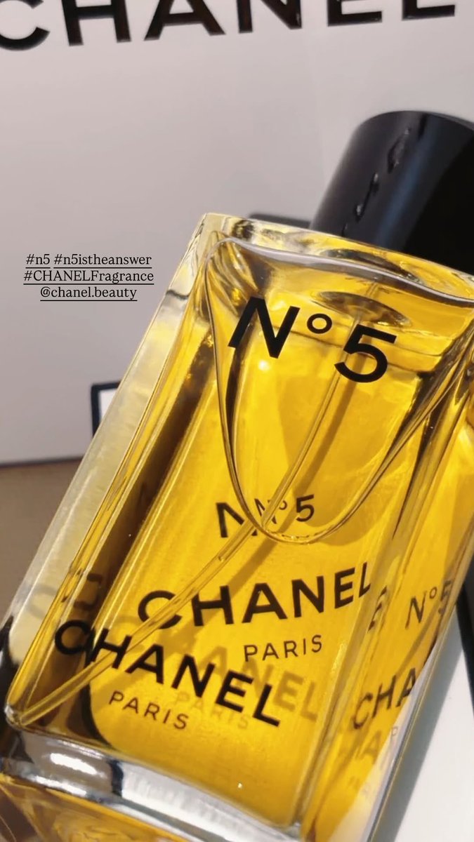 SKY_OFFYOU's tweet photo. Chanel ✨
@off_tumcial
#ออฟจุมพล #OffJumpol
#CHANELFragrance
#n5 #n5istheanswer https://t.co/hxv6eh7XVH