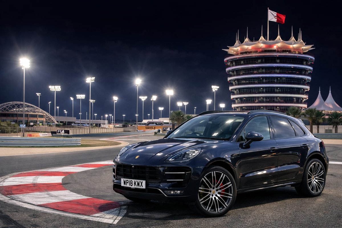 simonhpirie's tweet image. When your buddy is playing with AI an comes up with some pretty decent images at F1 tracks.. love them.. 

#ai #images #lookgood #nice