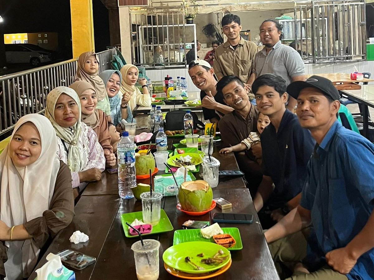 Sandy_H_'s tweet photo. Nggak semua harus di jelaskan, Buatlah persepsi masing masing.
Itu tidak masalah dan buatku biasa aja 👌
#Squad https://t.co/K9CRmgvJJA