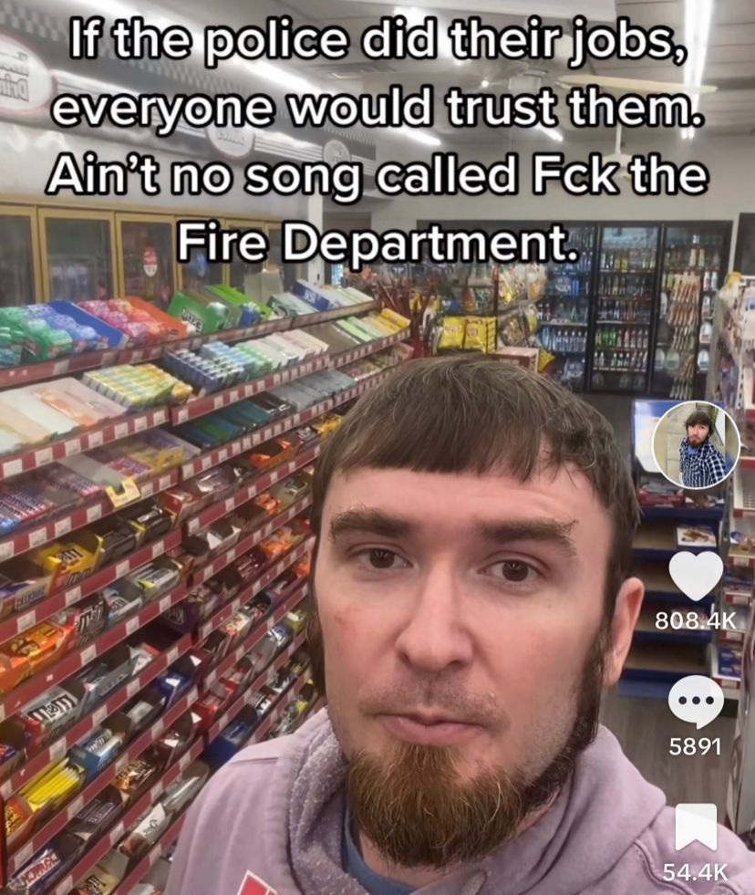 NO CONTEXT HUMANS tweet media