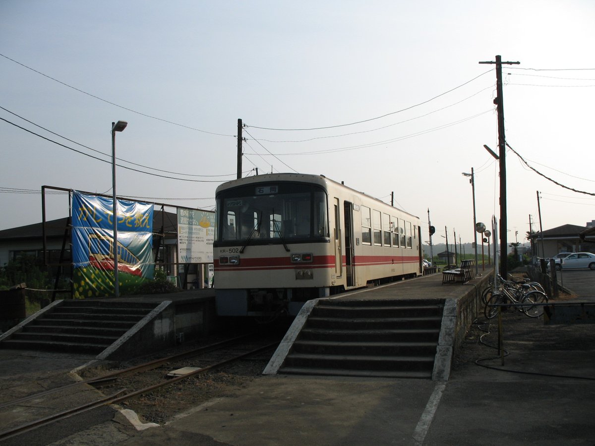 イソミ tweet media