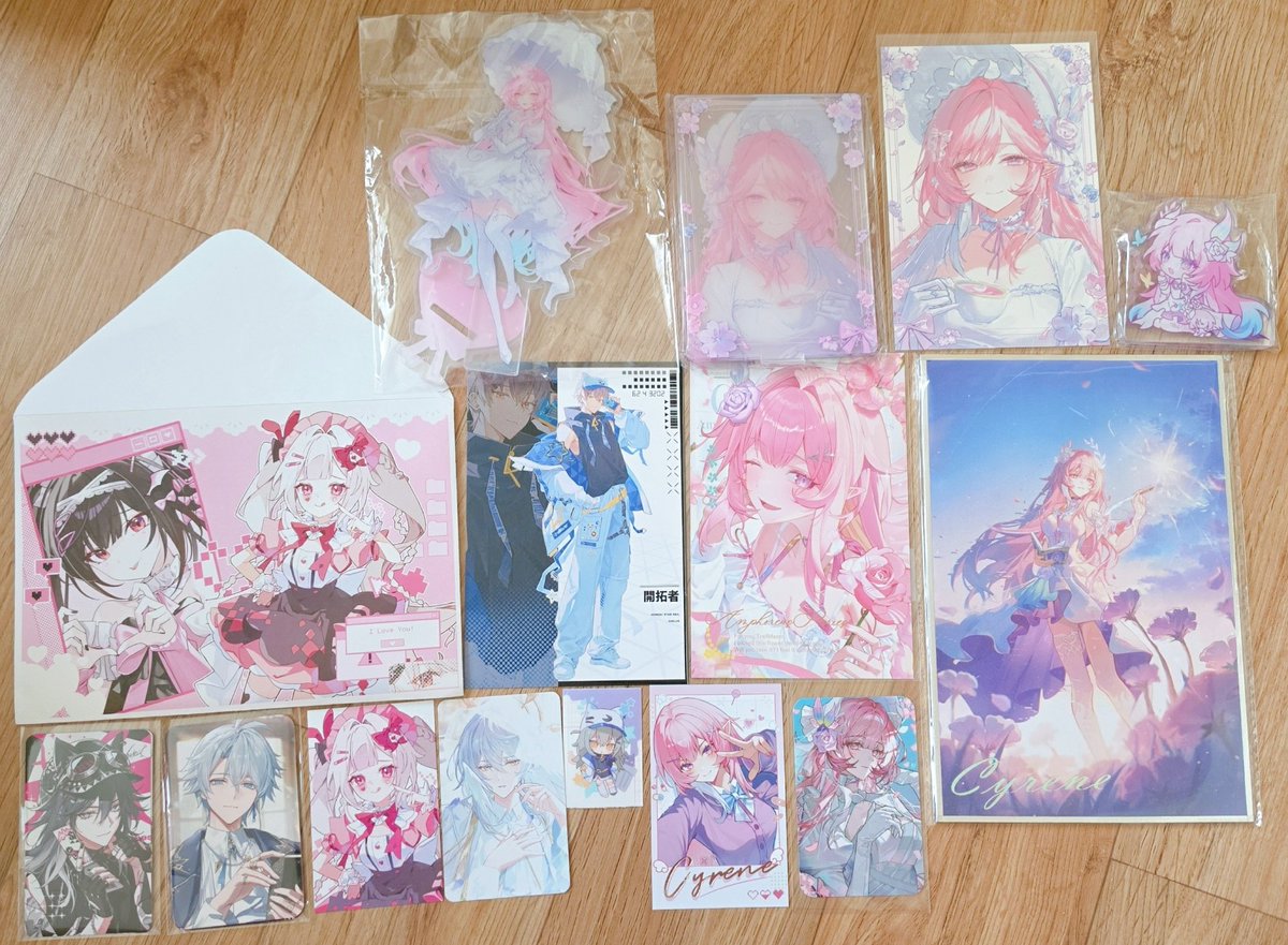 온리전이 열린 덕분에 오랜만에 만난 지인분들을 만날 수 있어서 의미있는 시간이었습니다:)
그리고 이른 오전부터 준비하시느라 힘드셨을텐데도 외·내부 스탭분들이 친절하시고 유쾌하게 대해주셨어요~
존잘 작가님들이 많이 계셔서 이쁜 굿즈들도 구매할 수있어 정말 좋았습니다!
고생많으셨습니다👏🏻