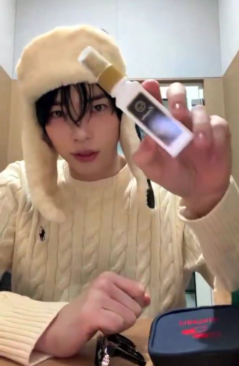 slow 삔업ෆ⸒⸒ tweet media