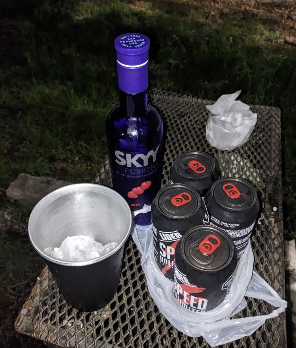 LOS PALMERAS COMO TELONEROS DE BTS tweet media