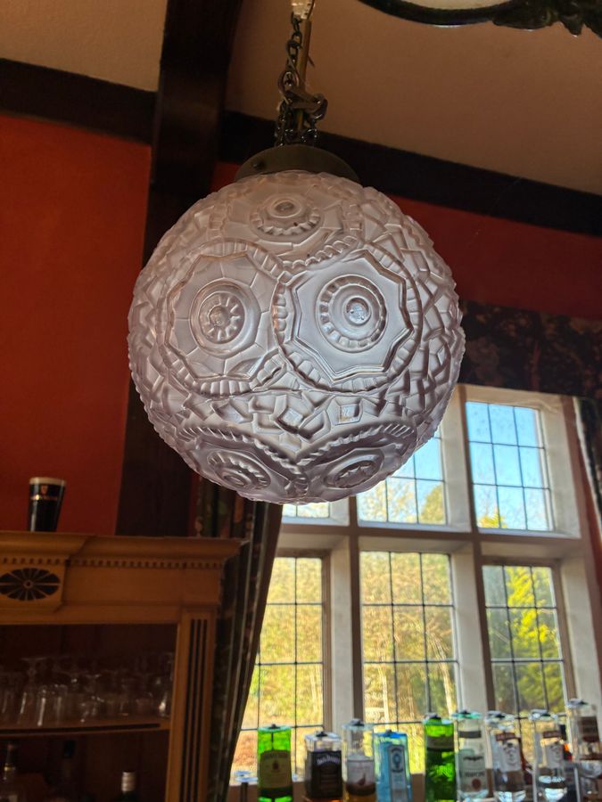 SUNTANNED's tweet photo. Happy Monday everyone. Check out our latest arrivals Take a look at this amazing Art Deco ball. https://t.co/IZUIwuSWpi https://t.co/BPRRWOIuF1