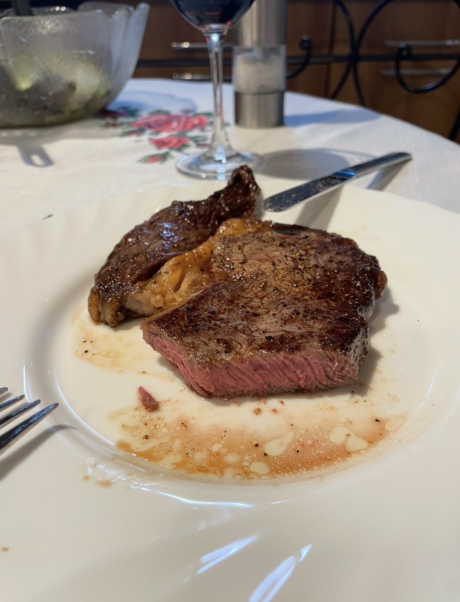 djyakuza's tweet image. What do you think #Steak #Ribeye #RibeyeSteak #SteakLover #FoodPorn #Foodie #BBQ #Beef #Meat #SteakDinner #SteakNight #Grill #FoodPhotography #Delicious #Yummy #SteakLovers #MeatLover #japan