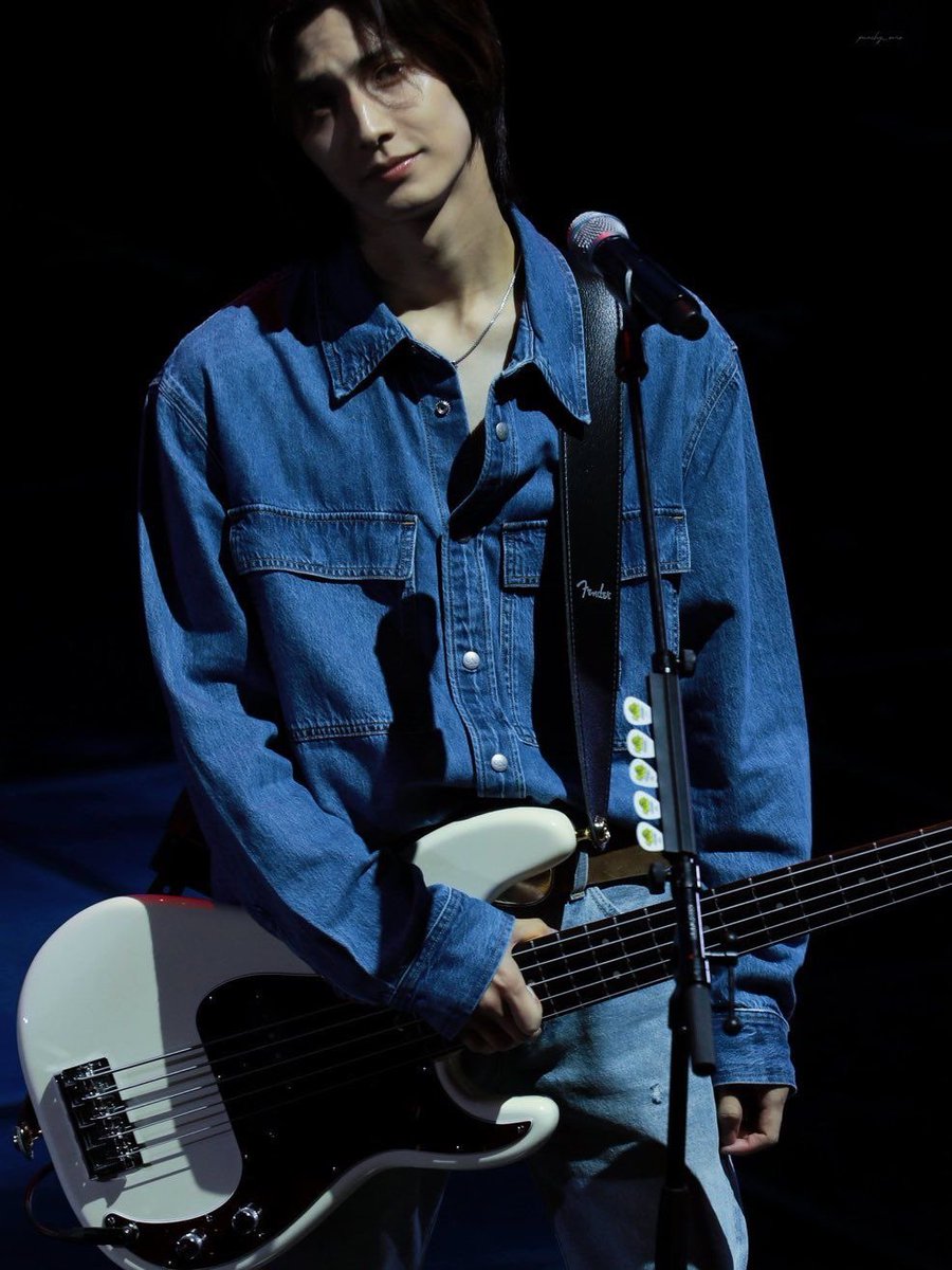 vara karbu tweet media