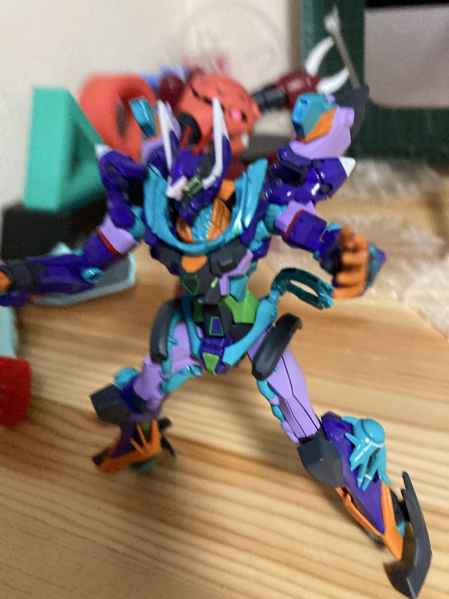 ノンバイナリーコロ助ナリ tweet media