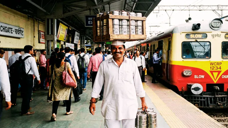 NDTVMarathi's tweet image. Mumbai Dabbawala News: मुंबईच्या डबेवाल्यांची सेवा 5 एप्रिलपर्यंत बंद, मुंबईकरांना केले भावनिक आवाहन; पर्यायी व्यवस्था काय?
Link: marathi.ndtv.com/maharashtra/mu…
#MumbaiDabbawala #MumbaiNews #NDTVMarathi