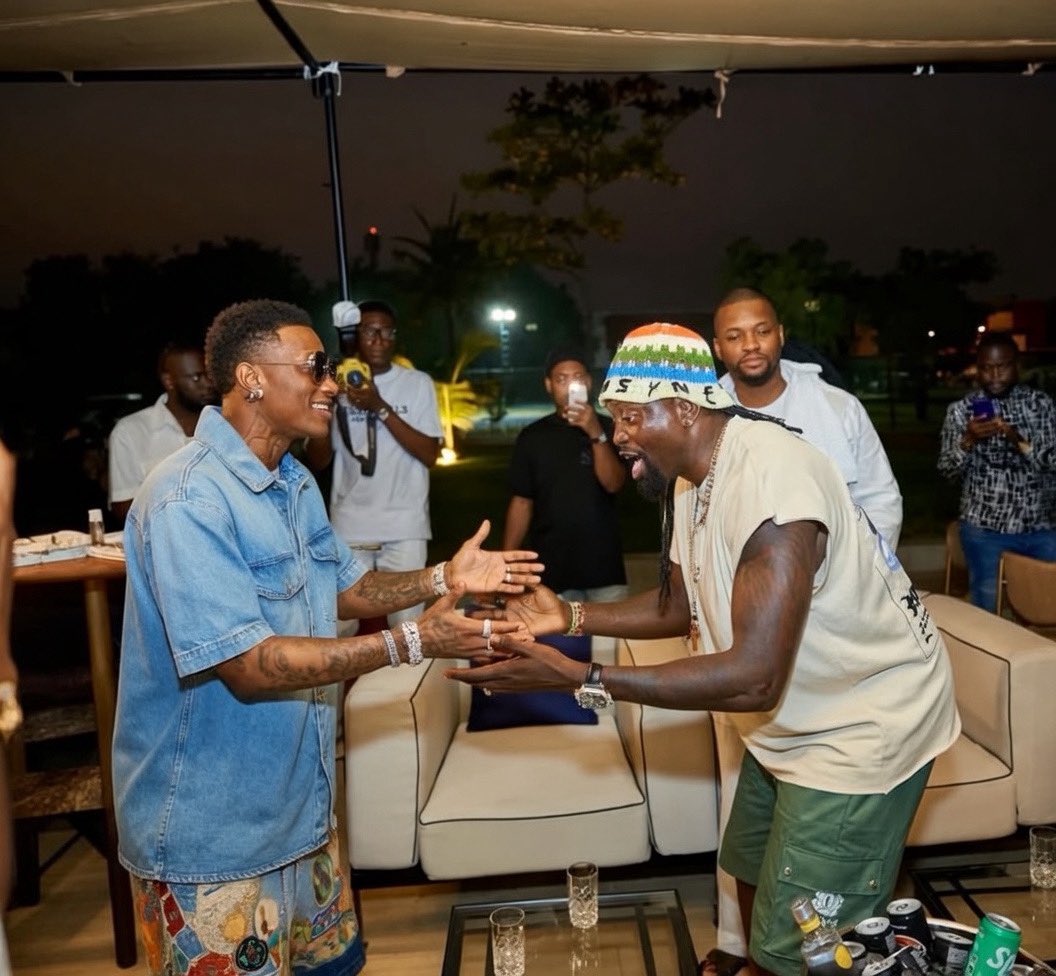 AMAMI 💙❤️ tweet media