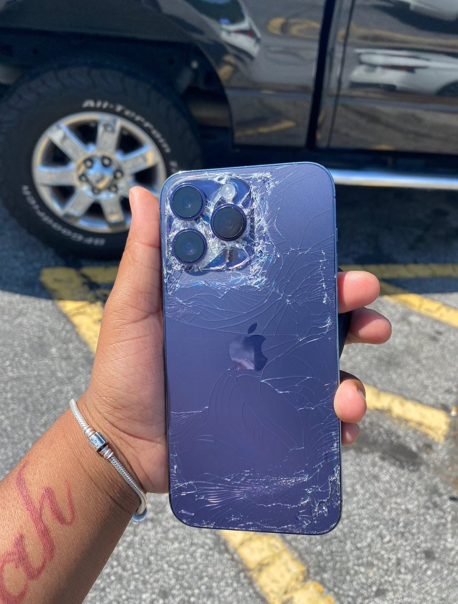 𝓚𝓷𝓸𝔁 tweet media