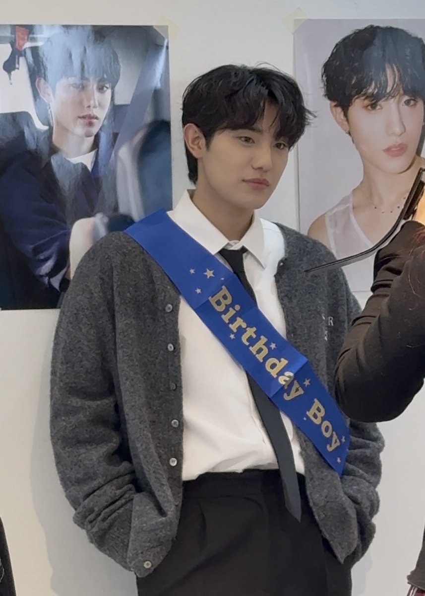 카페 메리 (홍대생카/생일카페/카페대관/포토부스/사진전시) tweet media