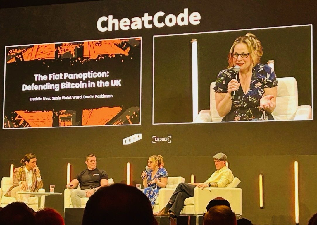 Decentra Suze tweet media