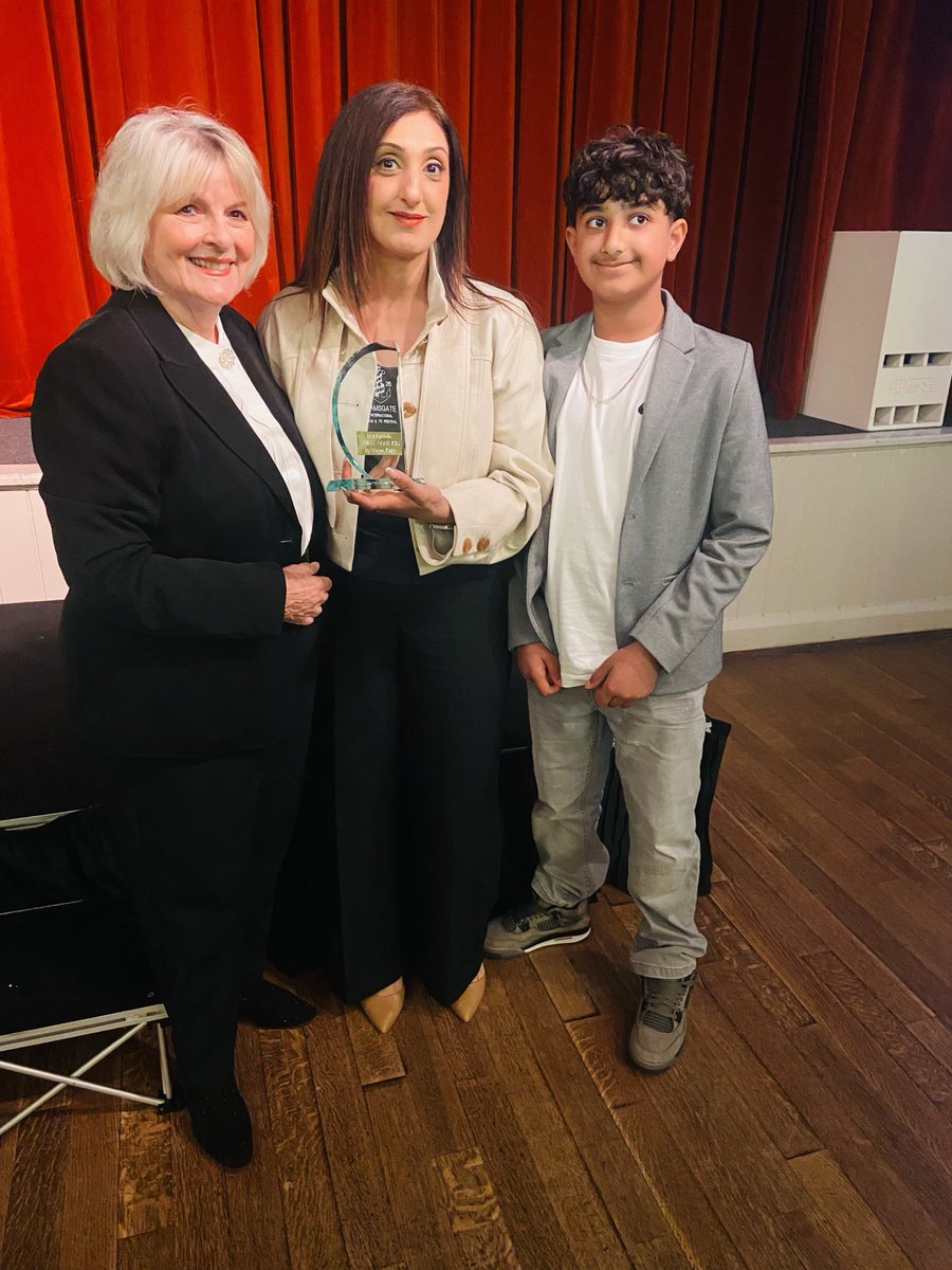 Keith Large tweet media