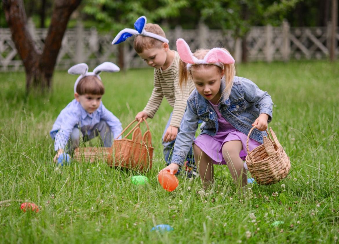 ClicheRomantico's tweet photo. 🐰✨ CAÇA AOS OVOS – PÁSCOA ENCANTADA ✨🐰

Transforme a Páscoa do seu filho em um momento mágico 💖

Criamos experiências completas com:🌸 Decoração temática🥚 Caça aos ovos personalizada🎀

💰 Pacotes a partir de 60.000 Kz

📍 Vagas limitadas

📲 Faça já sua reserva 941392314 https://t.co/6BvSuoer7j