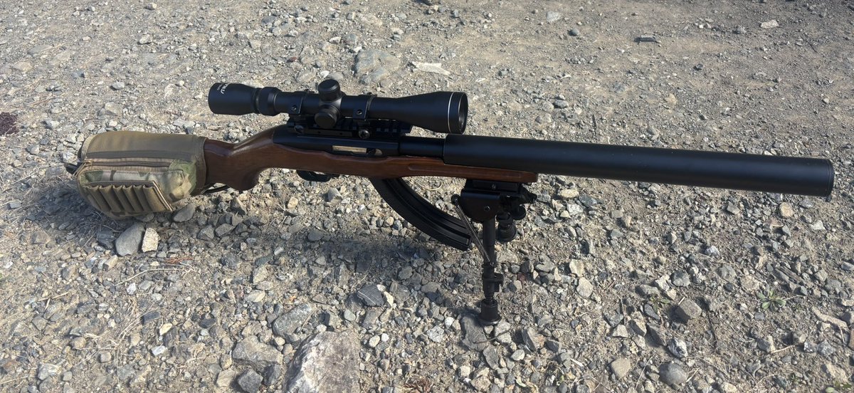 t_craft64's tweet photo. ①→② MGC ルガー10/22
ロングサプレッサーの暴徒鎮圧仕様
③→④ マルイM16A1
メタルギアでお馴染みのパトリオット
旋盤とフライス盤をフル活用して製作した贅沢なオモチャ🛠
#コレがこう
#ASGK
#アルミパイプ
#ジュラコン
#PEEK材 https://t.co/oEGhby3Yvw