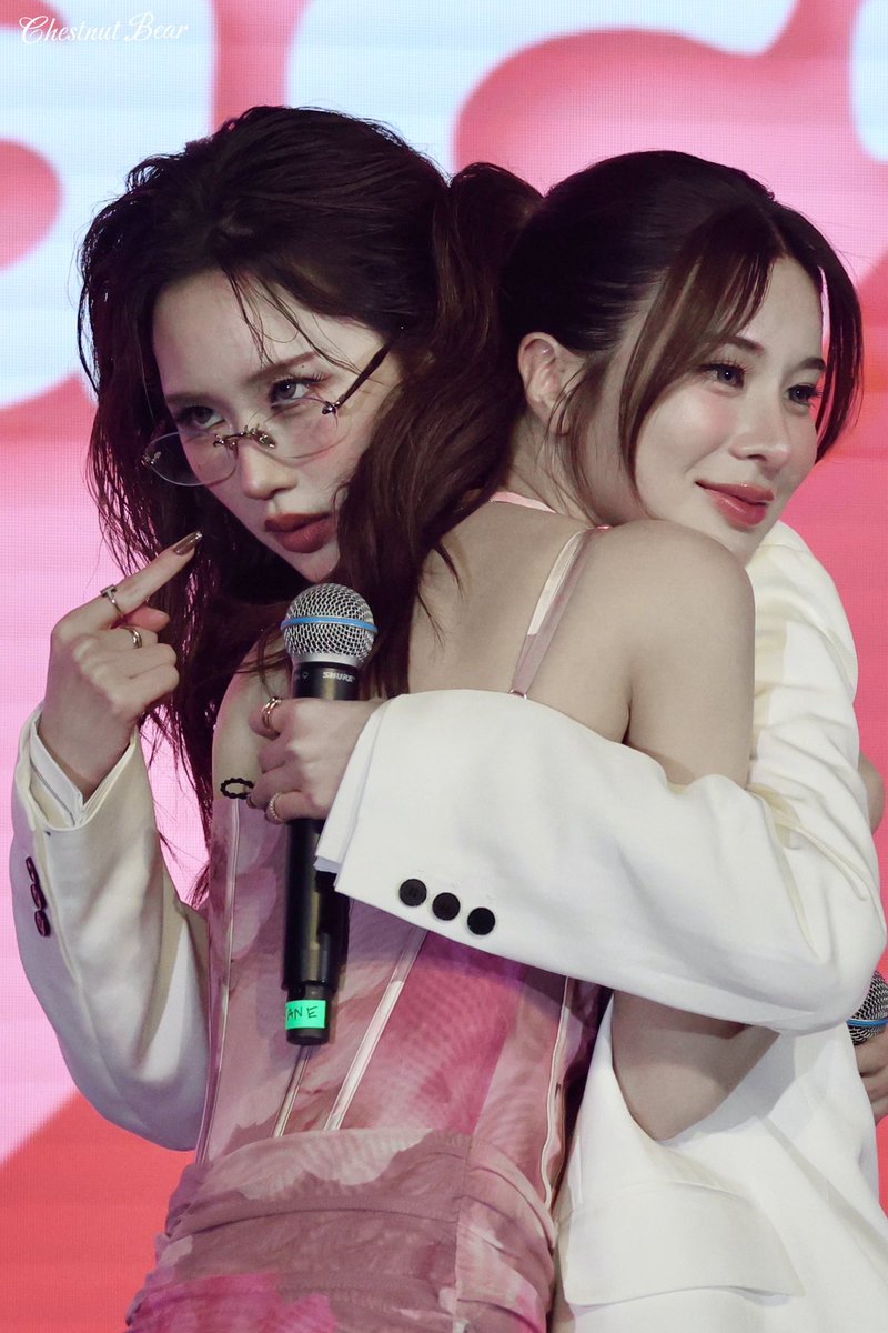 basiczer's tweet photo. พี่เก้าชันตะเล็กตะน้อยมากจริง ๆ 😭😭😭😭😭😭😭😭😭😭
97ยังจะมีโอกาสอยู่รอดบนโลกนี้มั้ย😭😭😭 งานหน้ารอดูพี่เก้า
รุกนะคะ😭😭😭😭😭😭 https://t.co/F4xM6ok6rf