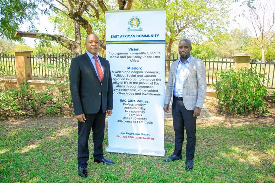 Hon. Dr. Kisembo Ronex Tendo tweet media