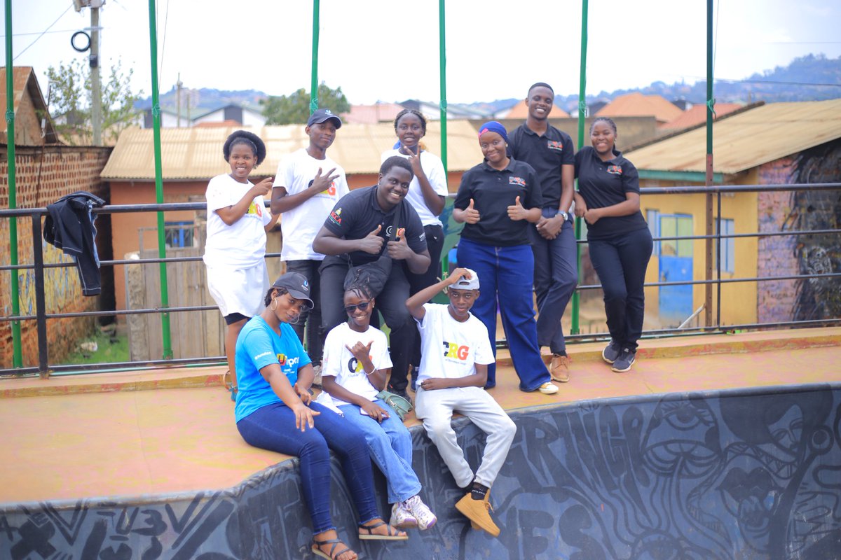 CRG_Official01's tweet photo. Beyond the cleanup, this was about connection, community, and showing that children and young people are key drivers of change. Much appreciation to the young people from @UReportUganda that supported us. https://t.co/4rCwr45j2A