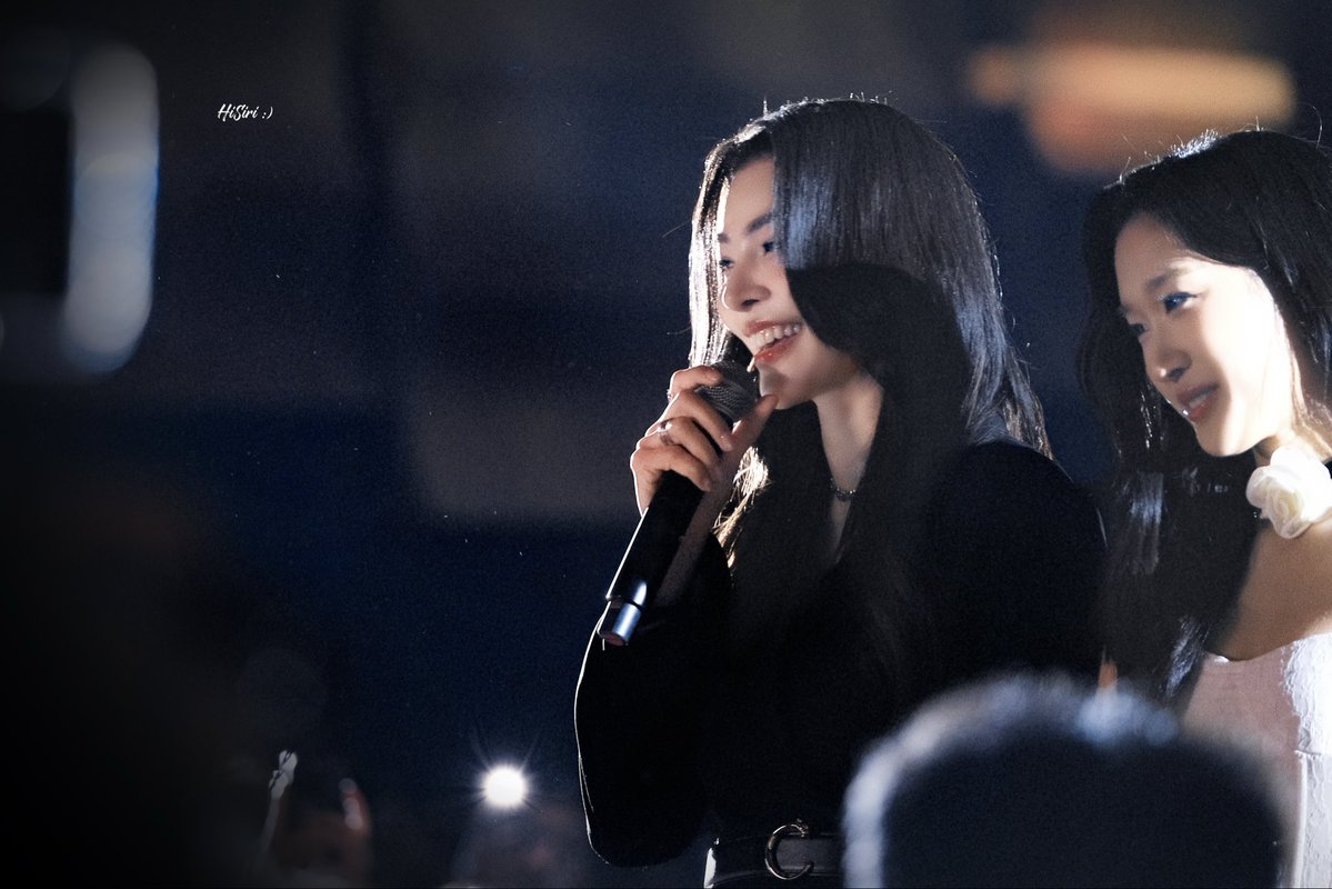 Hi-Siri🌻 tweet media