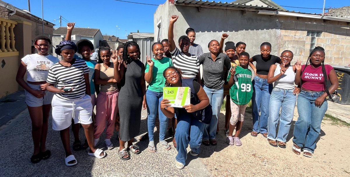 apha_sa's tweet photo. Our Champion, Sihle, hosted a session using an activity from the ZAZI Manual, adapting “Being a Woman in South Africa” to “Being a Girl in South Africa.”
The session created space for young girls to reflect on their realities &amp; experiences in their communities.

#apha_sa https://t.co/rjupLYaFfK