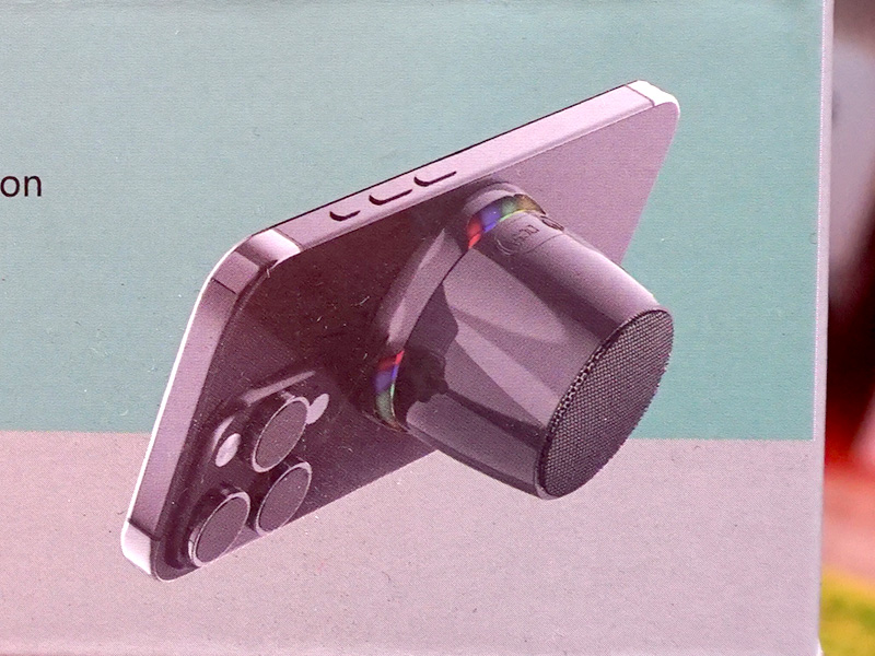 watch_akiba's tweet image. 更新：MagSafeでスマホ背面に固定できるBluetoothスピーカーが1,500円 akiba-pc.watch.impress.co.jp/docs/news/news… #Bluetoothスピーカー #MagSafe
