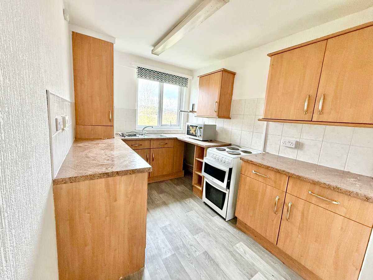 AngelwoodsAgent's tweet photo. New to market - 3 Bed Flat, Warwick Close, New Inn, New Inn, Pontypool, £875pcm. View details: https://t.co/PaAjaSgOUI https://t.co/8QJ7P0AeLW
