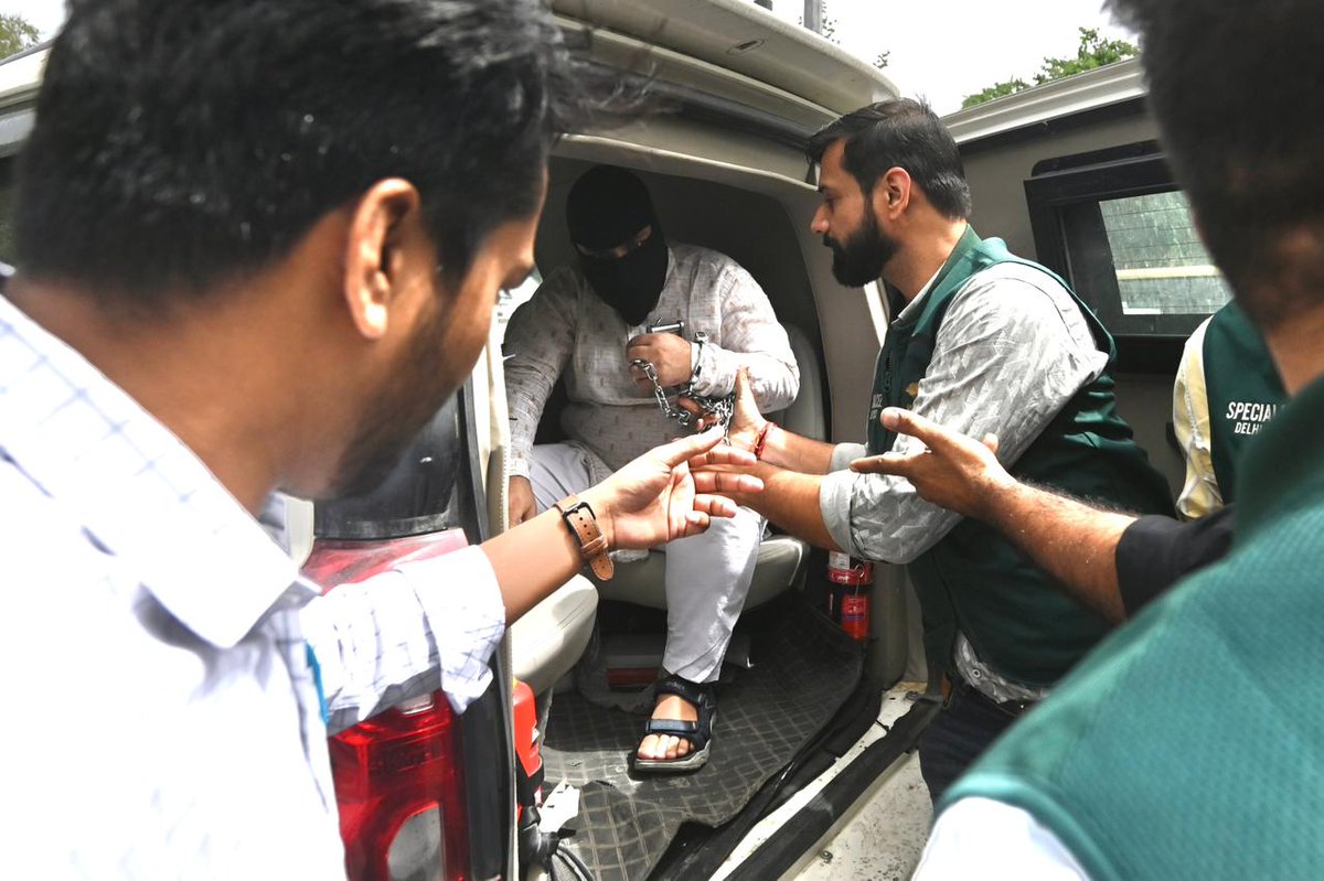 Hindustan Times tweet media