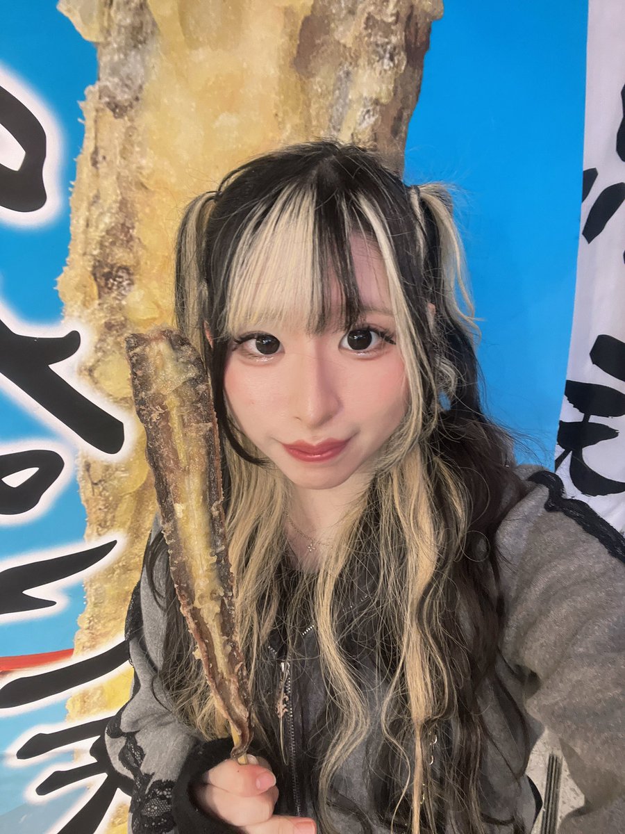 宮島いった！⛩
牡蠣もあなご天串もめちゃくちゃ美味しかった🦪🥰
あとは東京帰るだけ！大会も含めて全部楽しかったからまた来れたらいいな😆✨️