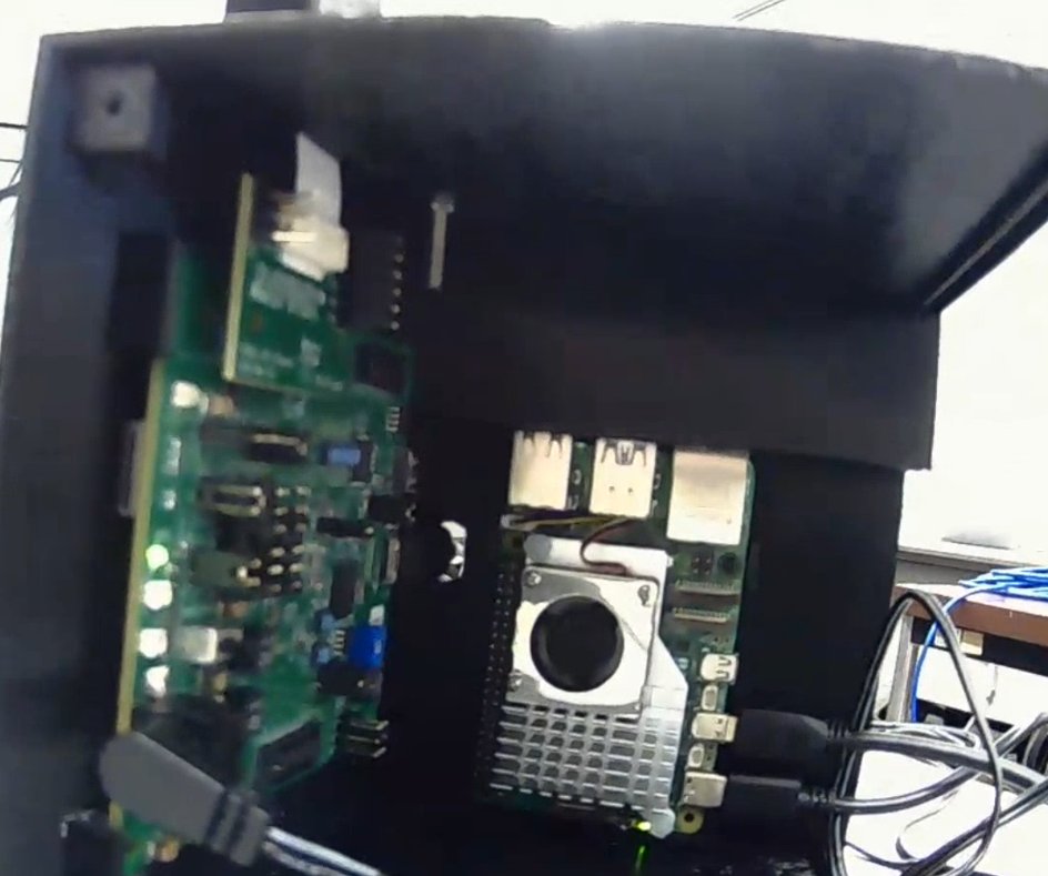 リコーの技術者が専門分野を超えて学び合う「技術専門委員会」で研修を実施しました✨

テーマは「複数技術を使ったシステムの組上げ」。電気系メンバーを中心としたチームで「姿勢見守りロボット」を開発🐈‍⬛様々な技術を"全体として動く"一つのシステムに仕上げる力を、実践で磨いています💪