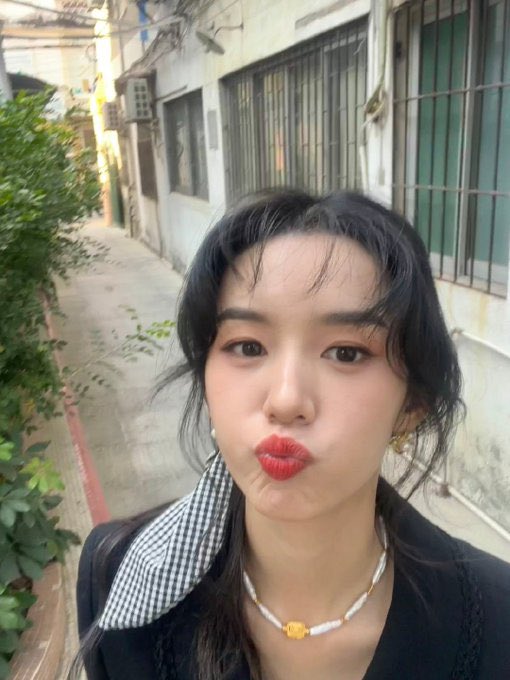 周也，Zhou Ye 🝳 tweet media