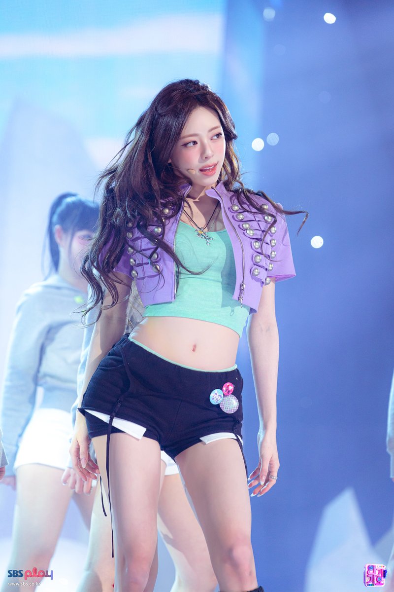 SBS 인기가요 (SBS Inkigayo) tweet media