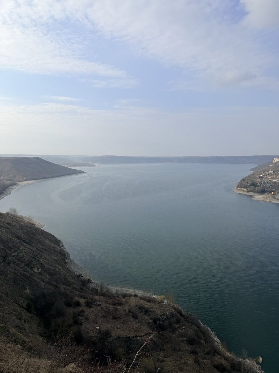 Лопушанська Білка tweet media